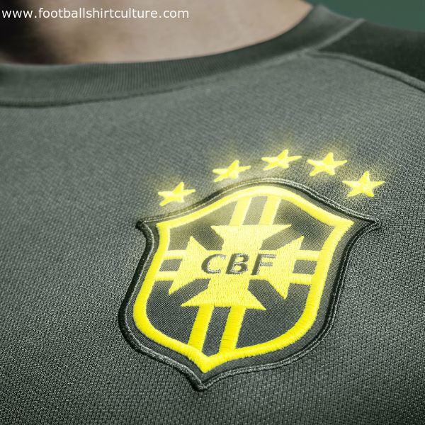 ブラジル代表 ディープグリーンの14年nikeサードモデルをリリース 今回もマーケティング専用モデルか Football Shirts Voltage Com サッカー各国代表 クラブユニフォーム