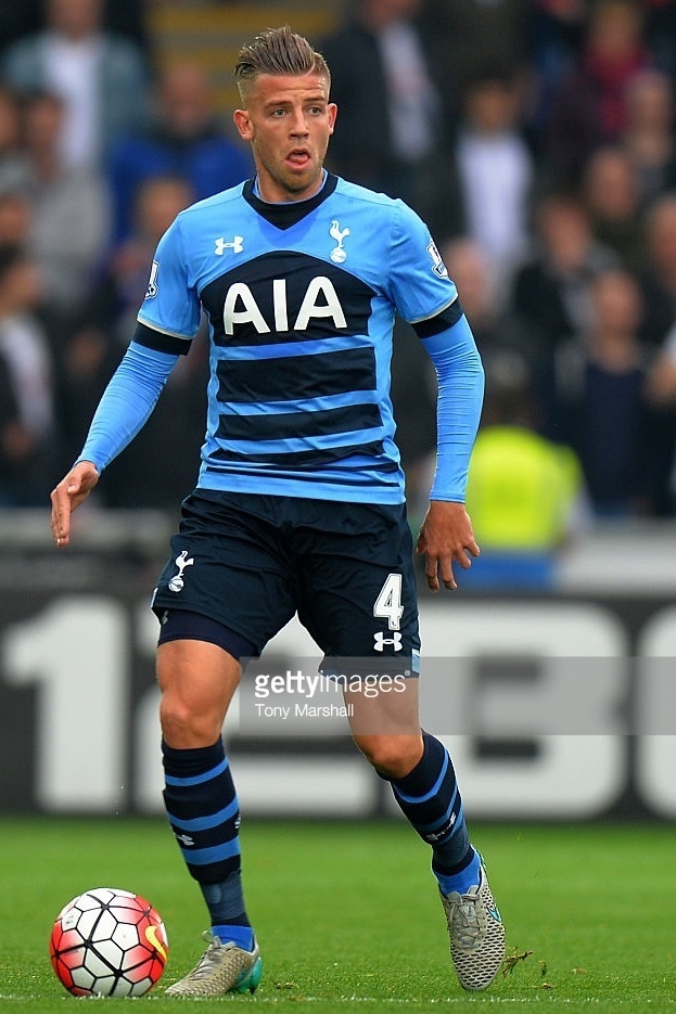 Tottenham-Hotspur-15-16-UNDER-ARMOUR-away-kit.jpg