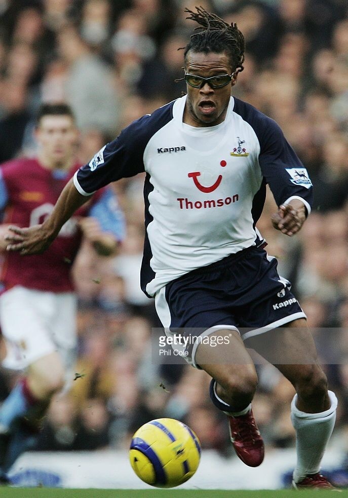 Tottenham-Hotspur-2005-06-Kappa-home-kit-Edgar-Davids.jpg