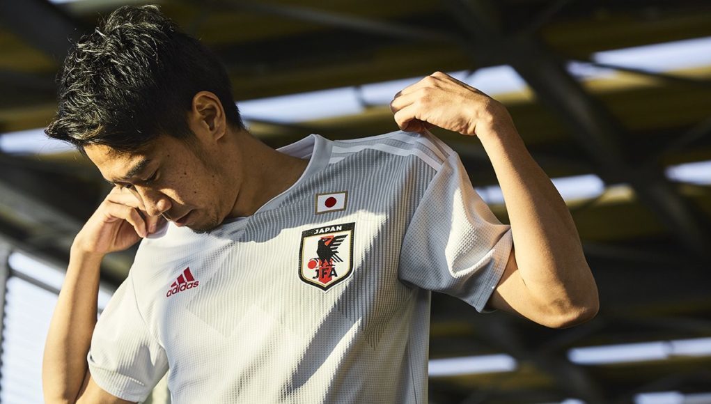 日本代表、2018年adidasワールドカップ用アウェイモデル、遂に正式リリース！ 日の丸のカラーを近未来的に表現した意欲的なデザイン！！  23日のマリ戦で着用！: Football Shirts Voltage .com（サッカー各国代表＆クラブユニフォーム）