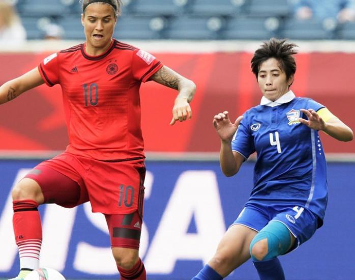 20150615-Women's-world-cup-Thailand-0-4-Germany.jpg