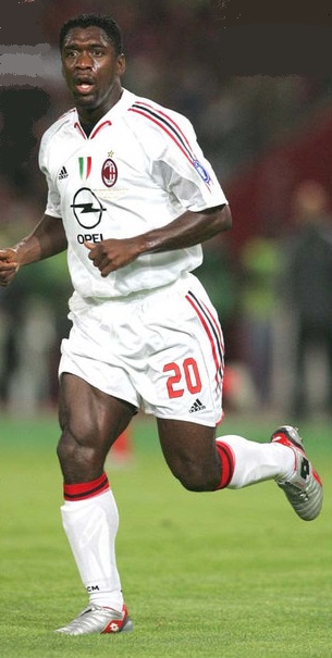 AC-Milan-2004-2005-adidas-second-kit-Clarence-Seedorf.jpg
