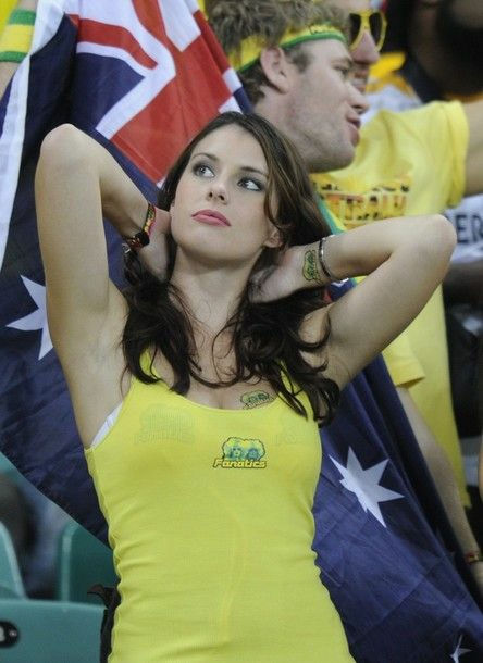 南アフリカワールドカップの美女サポーター Football Shirts Voltage Com サッカー各国代表 クラブユニフォーム