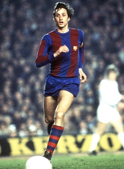 Barcelona-74-78-home-kit-Johan-Cruyff.jpg