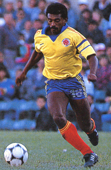 Colombia-89-adidas-uniform-yellow-blue-red.JPG