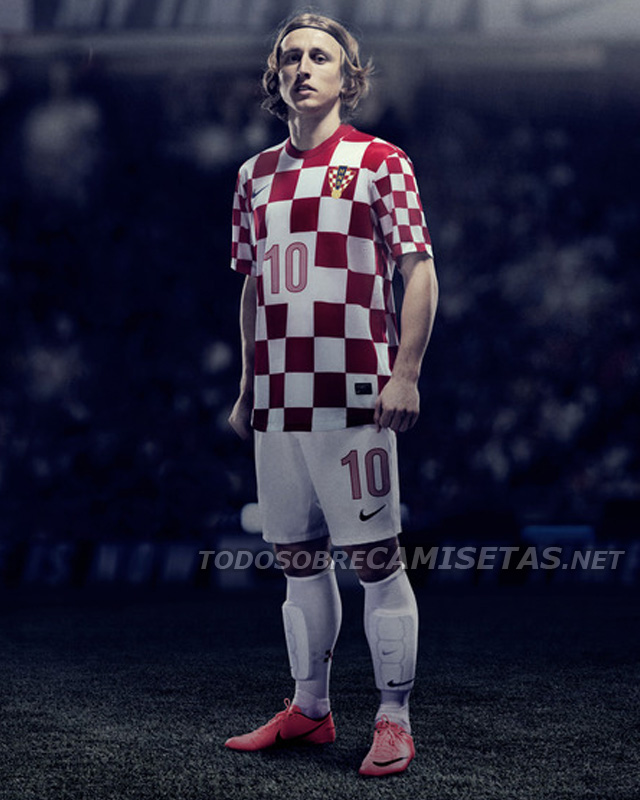 Croatia-2012-NIKE-new-home-kit-1.jpg