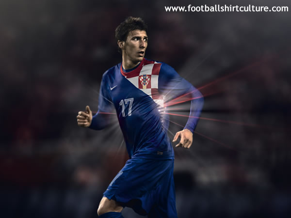 Croatia-2012-NIKE-new-home-shirt-3.jpg