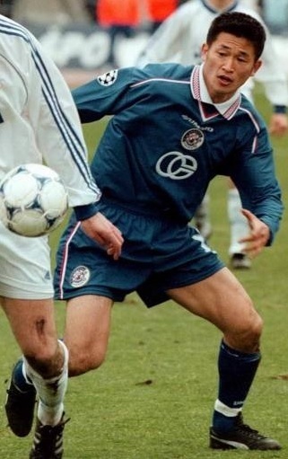 ディナモ・ザグレブ-1998-99-UMBRO-ホーム-カズ.jpg