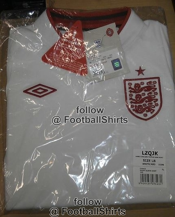 England-12-UMBRO-new-home-shirt-leaked-1.jpg