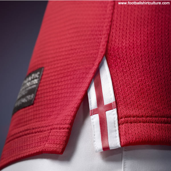 England-2013-NIKE-new-away-football-shirt-8.jpg
