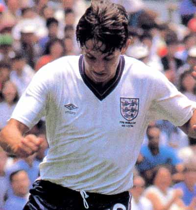 England-86-UMBRO-uniform-white-World Cup logo.JPG