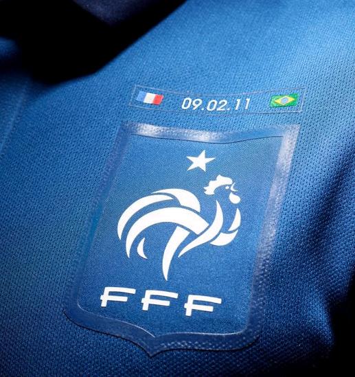 France-11-12-NIKE-new-shirt-6.jpg