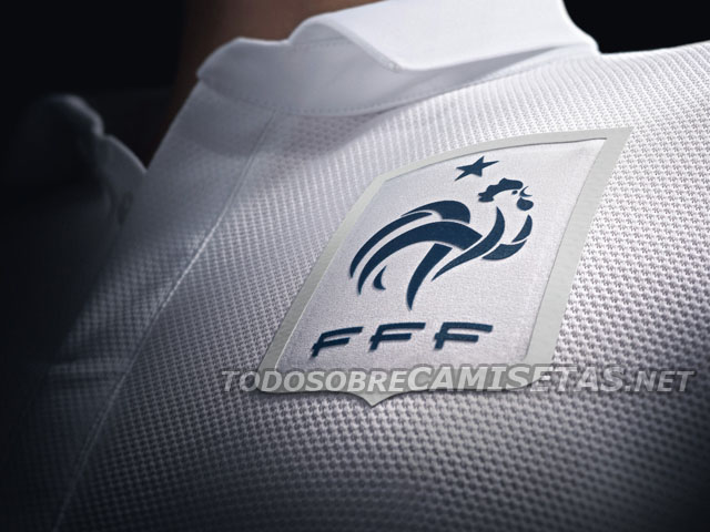 France-12-13-NIKE-new-away-shirt-2.jpg