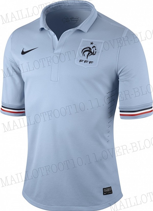 France-2013-NIKE-away-football-shirt-4.jpg