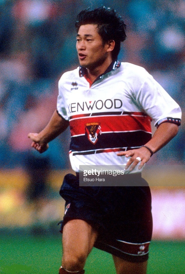 Genoa-1994-95-errea-away-kit-Kazu-Miura.jpg