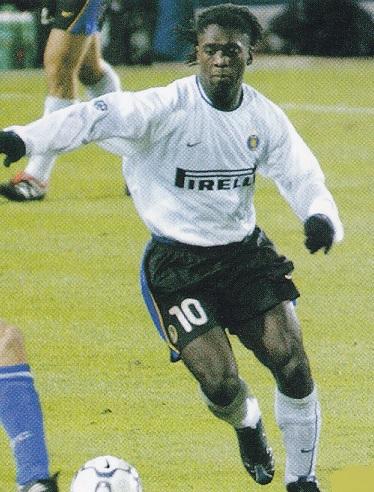 Inter-Milano-01-02-NIKE-second-kit-white-white-white-Clarence-Seedorf.jpg