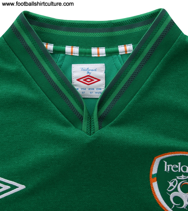 Ireland-12-13-UMBRO-new-home-shirt-green-3.jpg