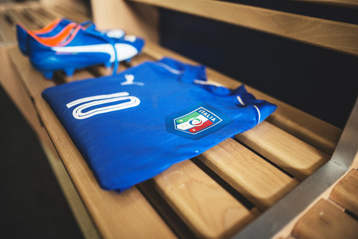Italy-2016-PUMA-new-home-kit-14.jpg