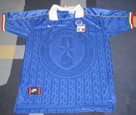 Italy-94-95-NIKE-home-shirt.jpg