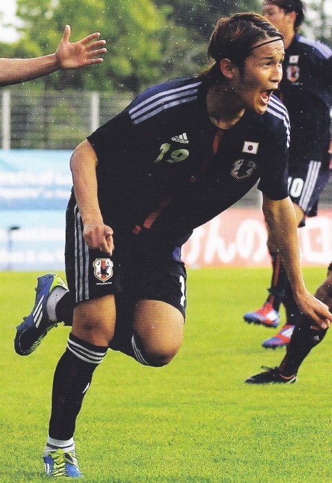 Japan-12-adidas-U23-Toulon-home-kit-Takashi-Usami.jpg