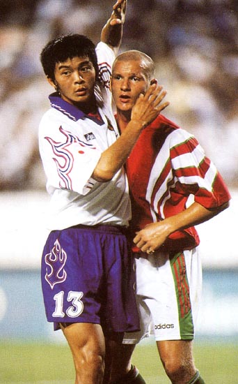 Japan-96-asics-U23-away-kit-white-blue-white-Matsuda.JPG