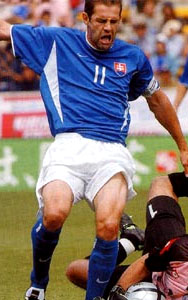Kirin Cup 2004-Slovakia.JPG