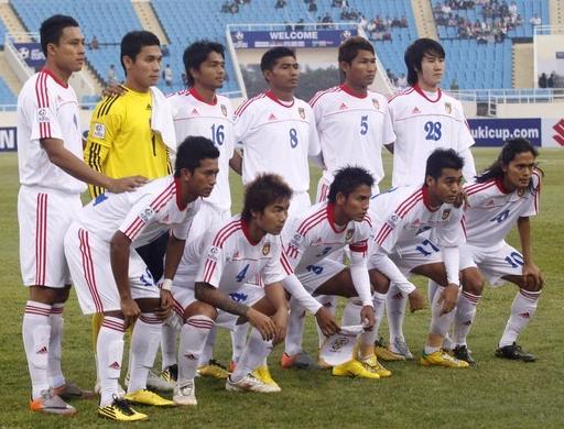 Myanmar-10-adidas-away-kit-white-white-white-line up.jpg