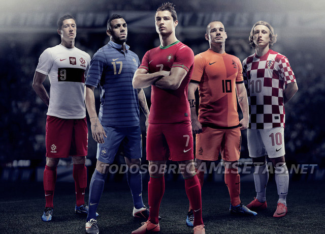 NIKE-EURO-2012-new-kit-1.jpg