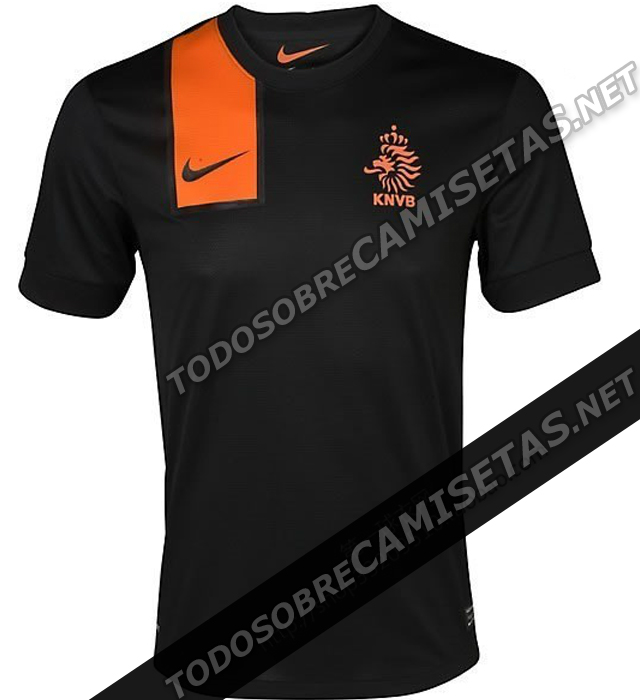 Netherlands-12-13-NIKE-new-away-shirt-4.jpg