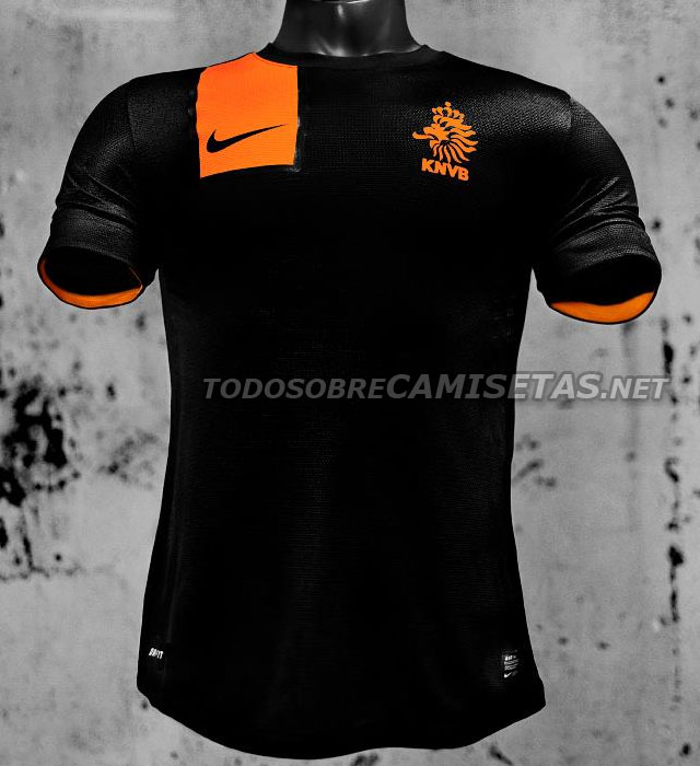 Netherlands-2012-NIKE-new-away-shirt-6.jpg
