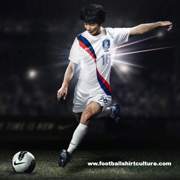 South-Korea-2012-NIKE-new-away-kit-1.jpg