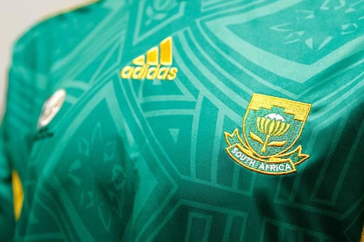 South Africa-09-10-adidas-uniform-green-emblem.JPG