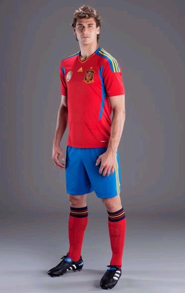 Spain-11-12-adidas-new-kit-red-blue-red.jpg