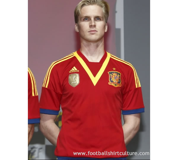 Spain-2013-adidas-New-Confederations-Cup-home-shirt-4.jpg